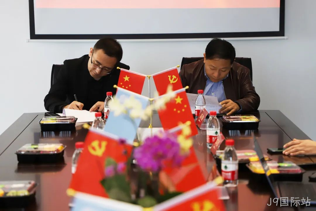 新闻报道 | 热烈欢迎河南省省立医院高丙南院长莅临我司指导并签署战略合作协议！